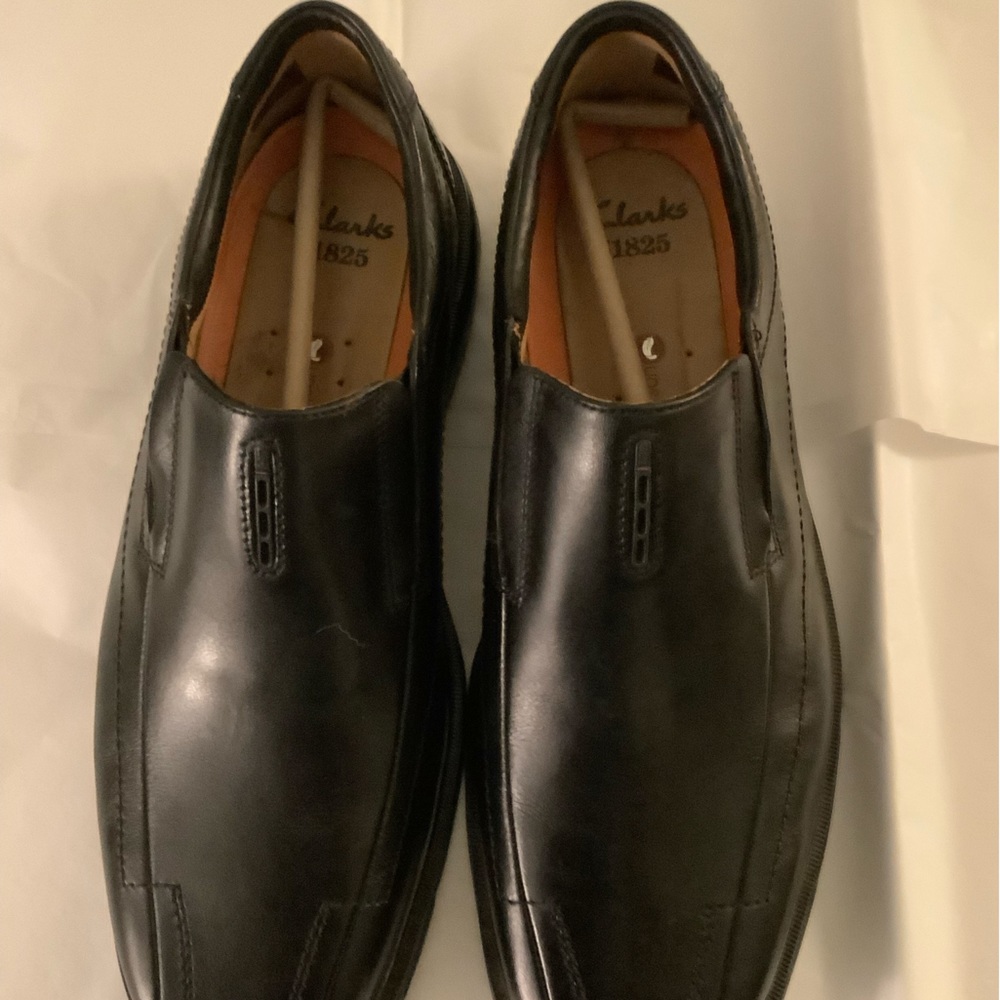 CLARKS Mens Dress Shoes